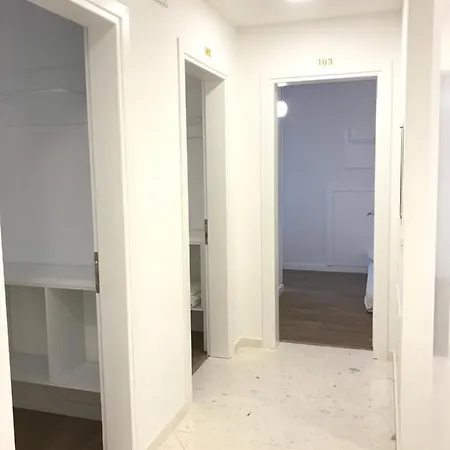 Aleksi Hotel *