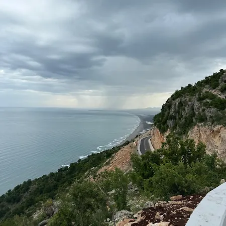 فندق Aleksi Shëngjin