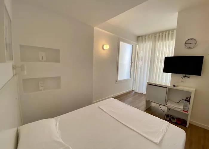 Hotel Aleksi Shëngjin